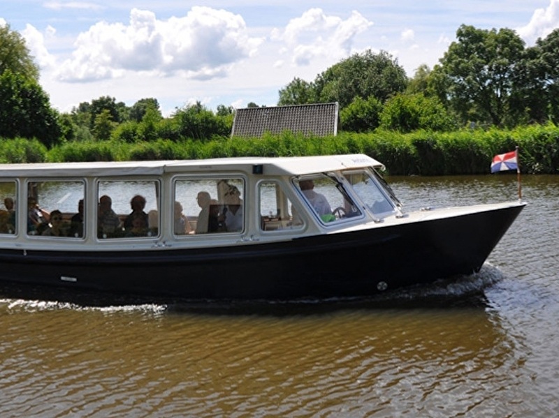 Sloop rental / Electric boat